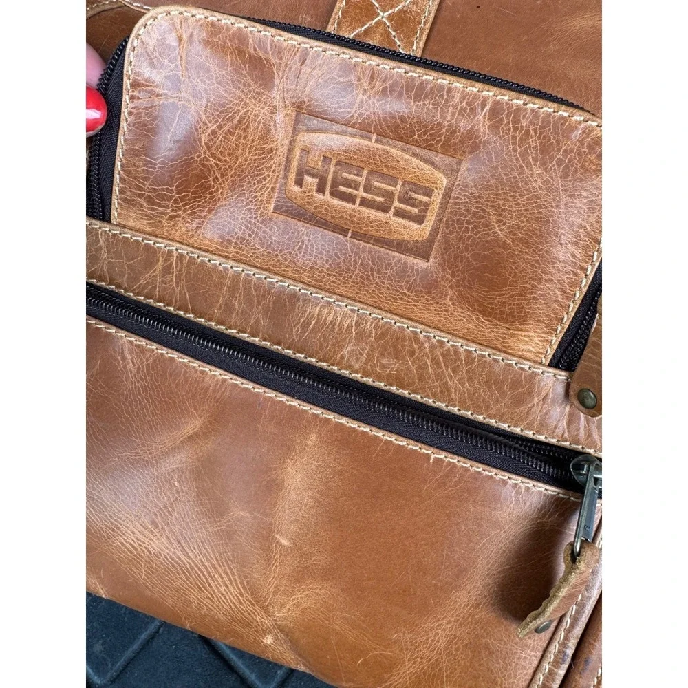 Vintage Hess Mens Tan Brown Leather Briefcase Messenger Bag Multi-Pocket Travel